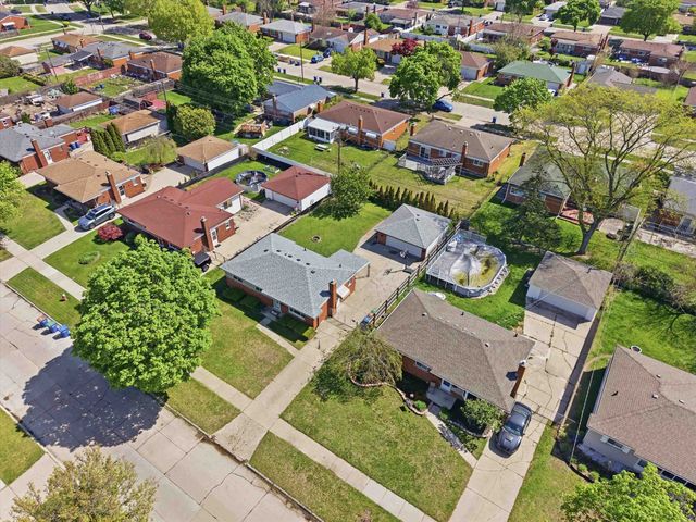 25542 Virginia Drive, Warren, MI 48091