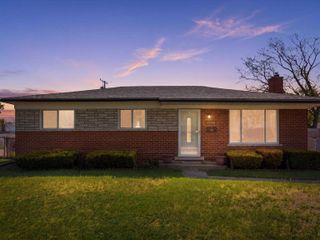 25542 Virginia Drive, Warren, MI 48091