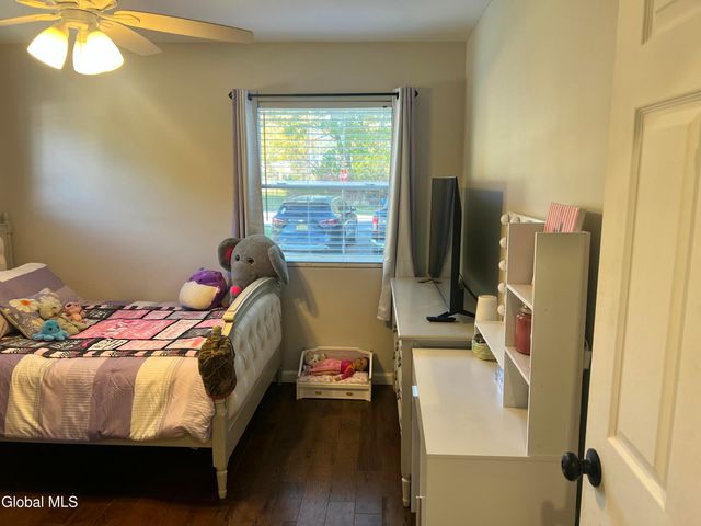 2 Colehamer Avenue, Brunswick, NY 12180