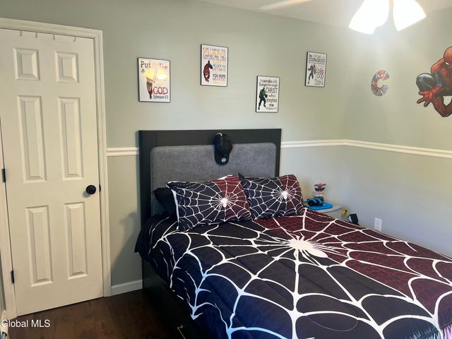 2 Colehamer Avenue, Brunswick, NY 12180