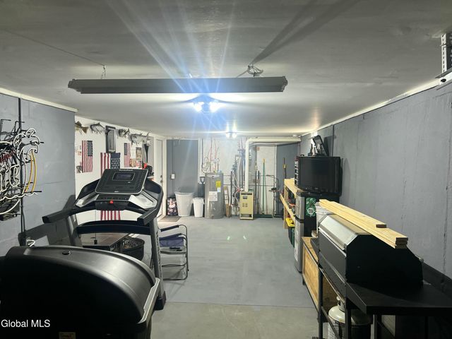 2 Colehamer Avenue, Brunswick, NY 12180