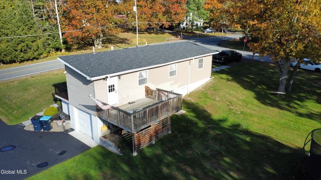 2 Colehamer Avenue, Brunswick, NY 12180