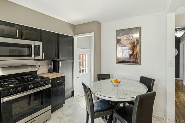 23008 Allor Street, St. Clair Shores, MI 48082