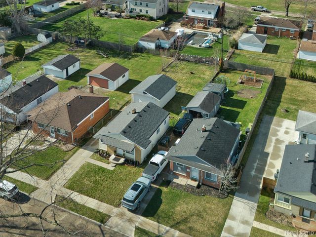 23008 Allor Street, St. Clair Shores, MI 48082