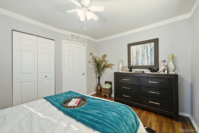 23008 Allor Street, St. Clair Shores, MI 48082