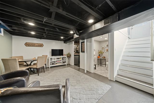 23008 Allor Street, St. Clair Shores, MI 48082