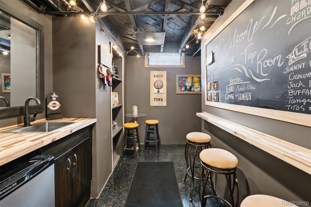 23008 Allor Street, St. Clair Shores, MI 48082