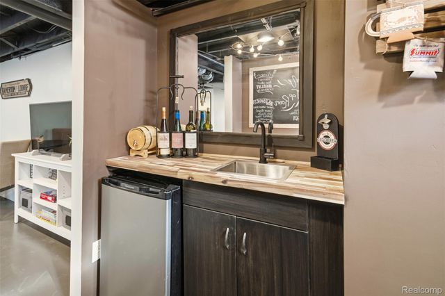 23008 Allor Street, St. Clair Shores, MI 48082