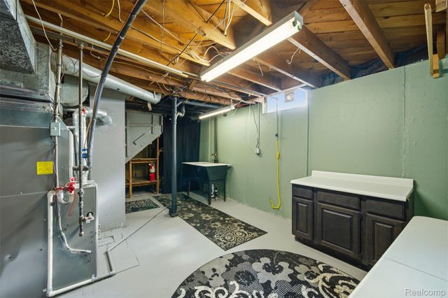 23008 Allor Street, St. Clair Shores, MI 48082