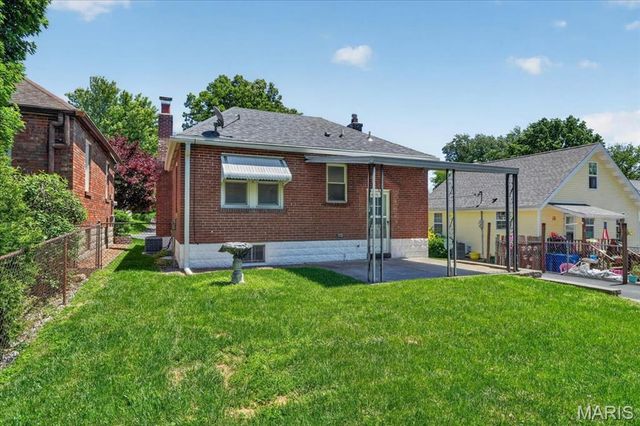 2339 Dawes Place, Overland, MO 63114