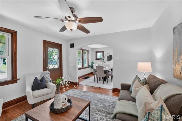 2339 Dawes Place, Overland, MO 63114