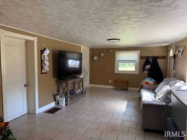 23940 FLORENCE Avenue, Elkhart, IN 46516