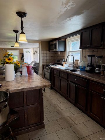 23940 FLORENCE Avenue, Elkhart, IN 46516