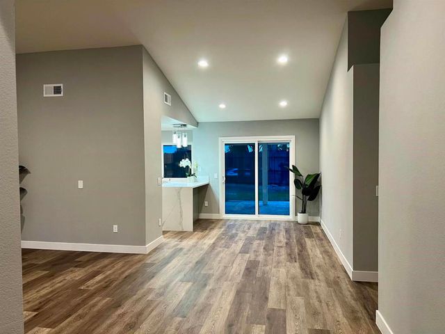 1487 Corte Rapallo, Escondido, CA 92026