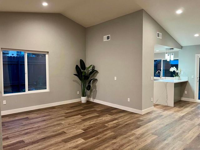 1487 Corte Rapallo, Escondido, CA 92026