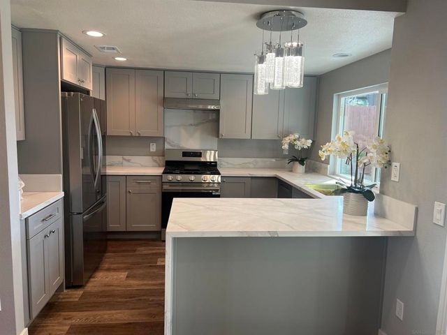 1487 Corte Rapallo, Escondido, CA 92026