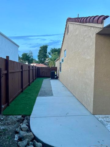 1487 Corte Rapallo, Escondido, CA 92026