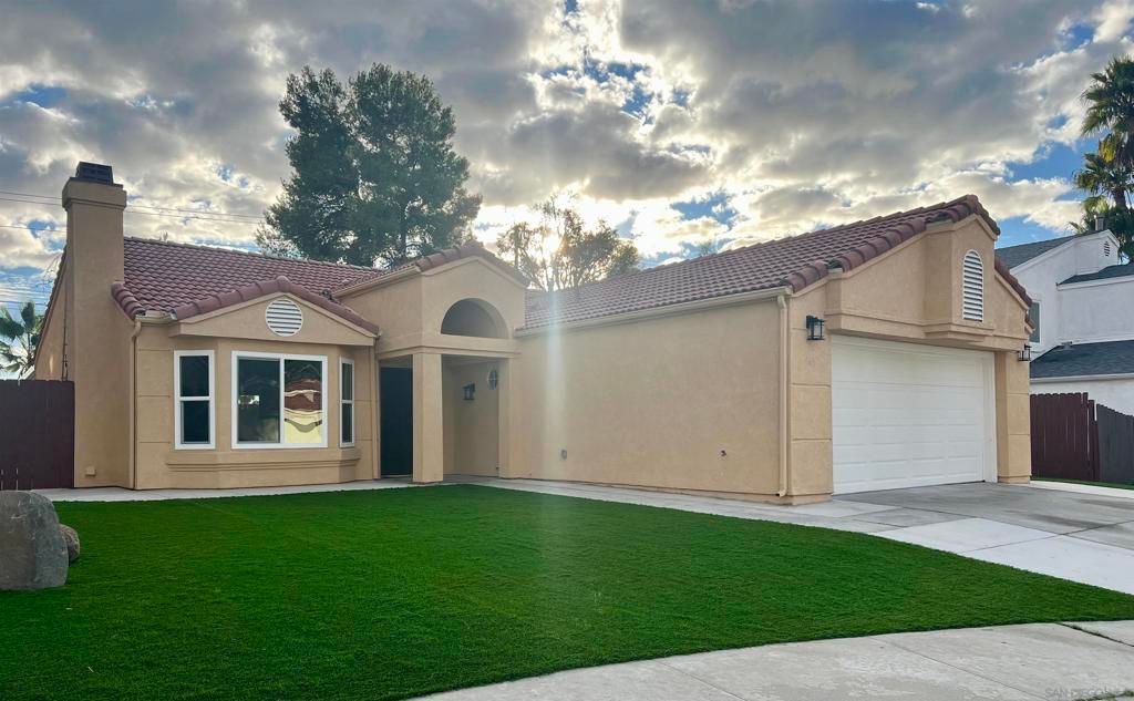 1487 Corte Rapallo, Escondido, CA 92026