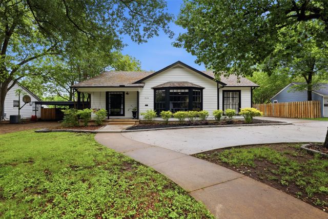 216 Sunset Drive, Cleburne, TX 76033