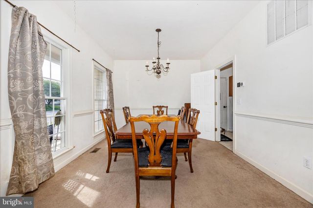 13556 HALIFAX DR, Hagerstown, MD 21742