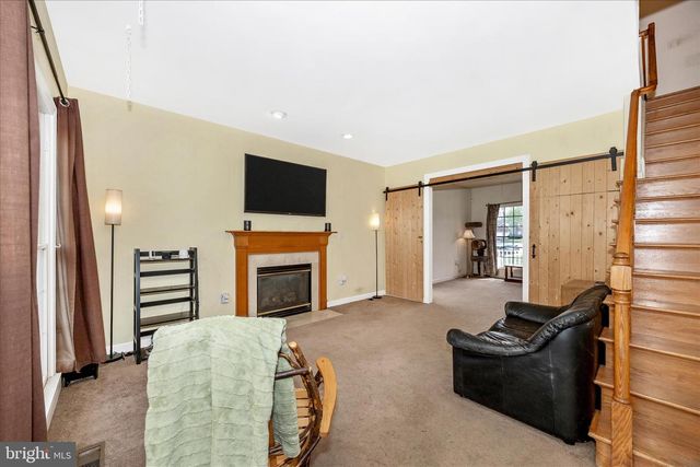13556 HALIFAX DR, Hagerstown, MD 21742