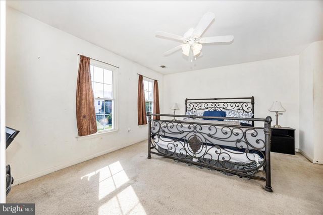 13556 HALIFAX DR, Hagerstown, MD 21742