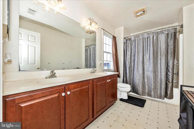 13556 HALIFAX DR, Hagerstown, MD 21742