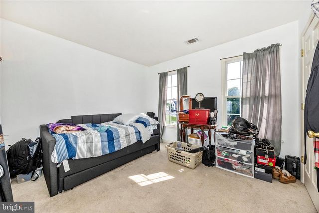 13556 HALIFAX DR, Hagerstown, MD 21742