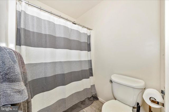13556 HALIFAX DR, Hagerstown, MD 21742