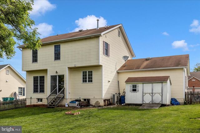 13556 HALIFAX DR, Hagerstown, MD 21742
