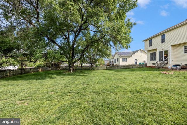 13556 HALIFAX DR, Hagerstown, MD 21742