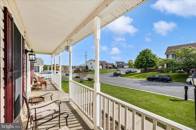 13556 HALIFAX DR, Hagerstown, MD 21742