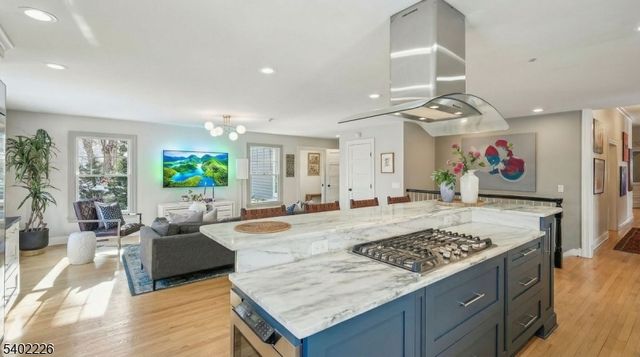 363 Park St, Montclair Twp., NJ 07043