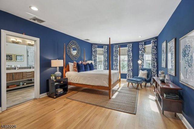 363 Park St, Montclair Twp., NJ 07043