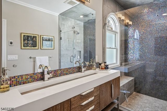 363 Park St, Montclair Twp., NJ 07043