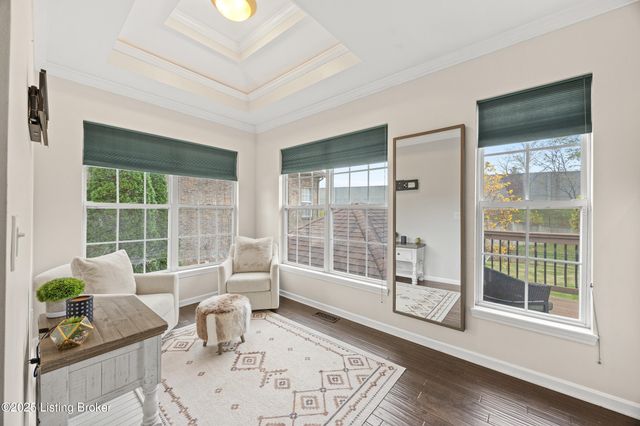 4010 Rivulet Ln, Louisville, KY 40299