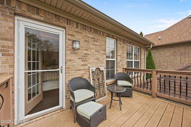 4010 Rivulet Ln, Louisville, KY 40299