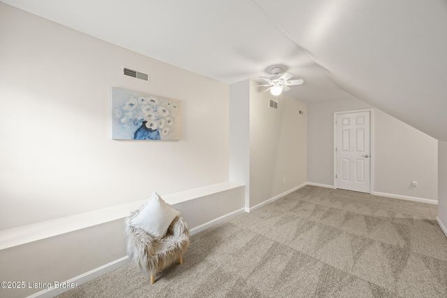 4010 Rivulet Ln, Louisville, KY 40299