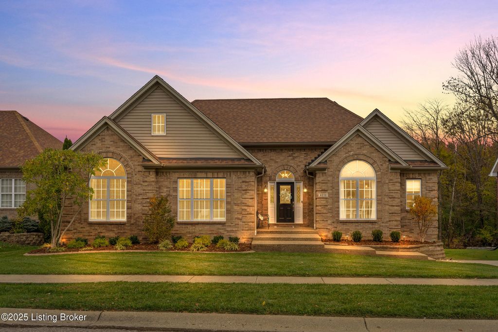 4010 Rivulet Ln, Louisville, KY 40299