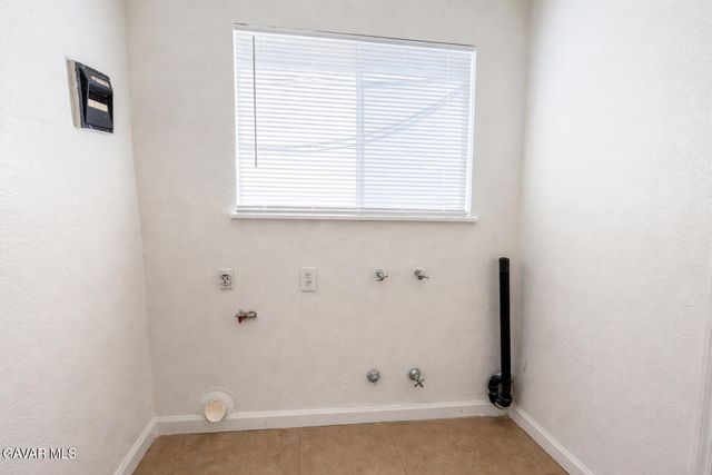 44226 2nd Street, Lancaster, CA 93535