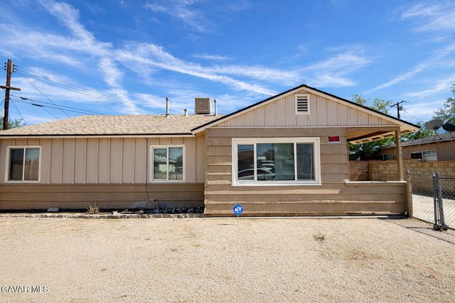 44226 2nd Street, Lancaster, CA 93535