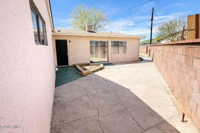 44226 2nd Street, Lancaster, CA 93535