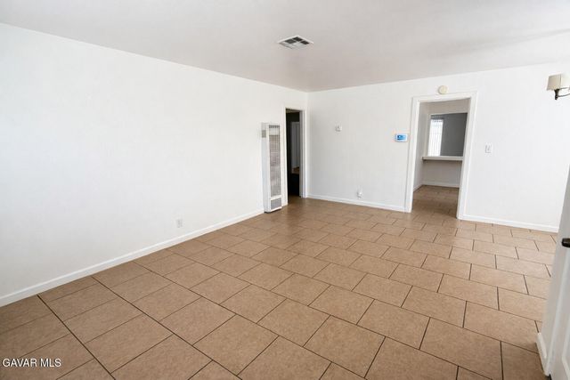 44226 2nd Street, Lancaster, CA 93535