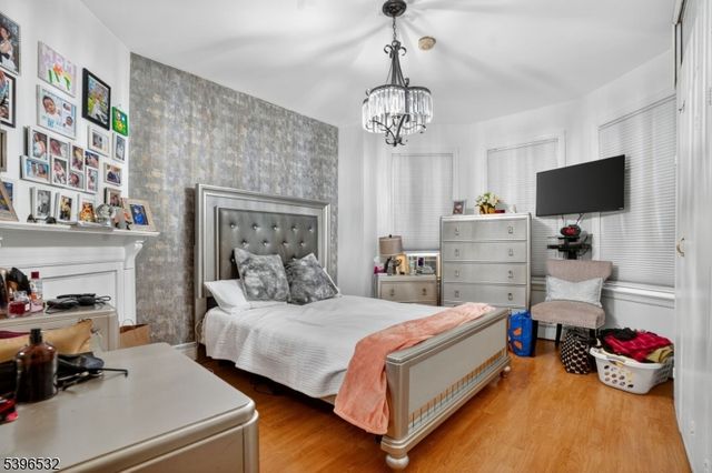 1110 Hampton Pl, Elizabeth City, NJ 07201