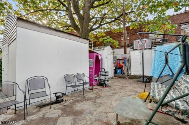 1110 Hampton Pl, Elizabeth City, NJ 07201