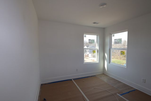 813 Easton Ln, Gallatin, TN 37066