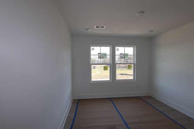 813 Easton Ln, Gallatin, TN 37066