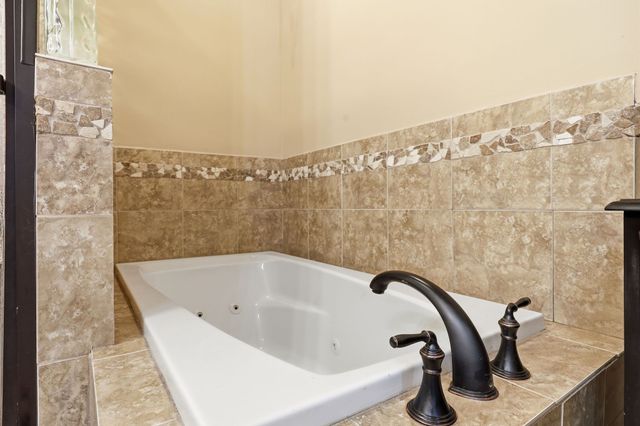 7642 Astoria Place, Raleigh, NC 27612