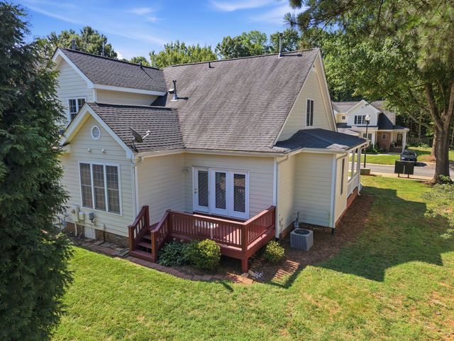 7642 Astoria Place, Raleigh, NC 27612