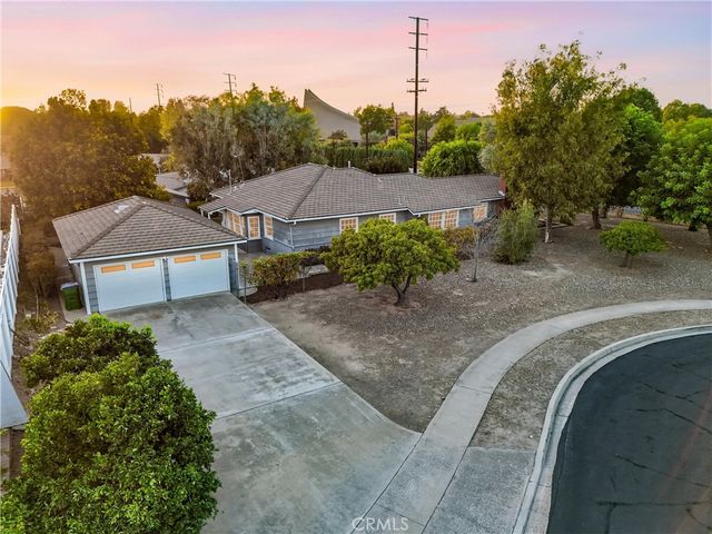 14021 Livingston Street, North Tustin, CA 92780